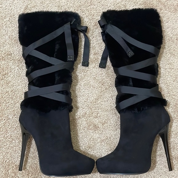 Nina Shoes - Black Faux Fur Knee Heel Boots size 7